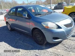 ✅ 2012 Toyota Yaris • VIN: JTDBT4K33CL028960 • Lot: 43496080. Wystawiony na IAAI z przebiegiem 175 918 mil. Bezpłatny archiwum sprzedaży aukcyjnych z USA i szczegółowy raport historii pojazdu na DreamBid. Zdjęcie 1.