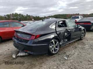 2022 Hyundai Sonata SEL Plus z VIN KMHL44J22NA241094, wystawiony jako Copart lot #69812842 z przebiegiem 2 868 mil mil oraz . Historia ofert i sprzedaży dostępna na DreamBid. Obrazek 3.