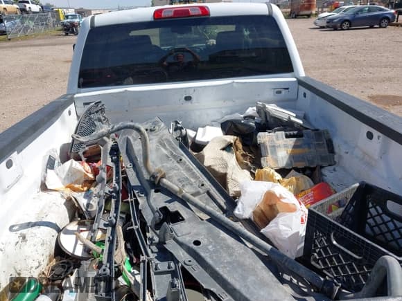 ✅ 2018 Chevrolet Silverado 2500HD Work Truck • VIN: 1GC1KUEG2JF111739 • Lot: 43212934. Listed on IAAI with Not provided. Free auction sales archive from the USA and detailed vehicle history report at DreamBid. Image 20.
