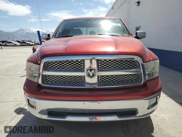 ✅ 2009 Dodge 1500 SLT • VIN: 1D3HV13T59S805579 • Lot: 52817355. Wystawiony na Copart z przebiegiem 167 458 mil. Bezpłatny archiwum sprzedaży aukcyjnych z USA i szczegółowy raport historii pojazdu na DreamBid. Zdjęcie 5.