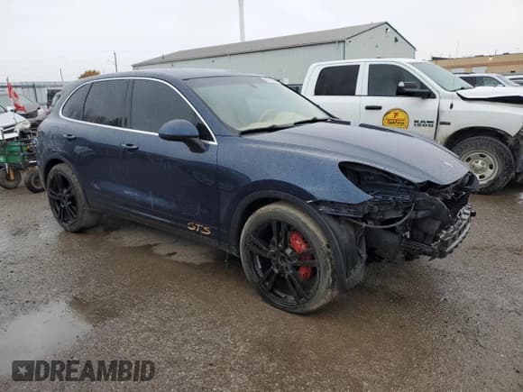 ✅ 2011 Porsche Cayenne S • VIN: WP1AB2A24BLA44660 • Lot: 90015865. Wystawiony na Copart z przebiegiem 271 687 mil. Bezpłatny archiwum sprzedaży aukcyjnych z USA i szczegółowy raport historii pojazdu na DreamBid. Zdjęcie 4.