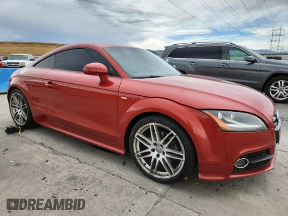 ✅ 2011 Audi TT 2.0T Prestige • VIN: TRUKFAFK9B1017016 • Лот: 72019085. Опубликован ранее на Copart с пробегом 97 657 миль. Бесплатный доступ к архиву аукционных продаж из США и подробный отчёт об истории автомобиля на DreamBid. Изображение 4.