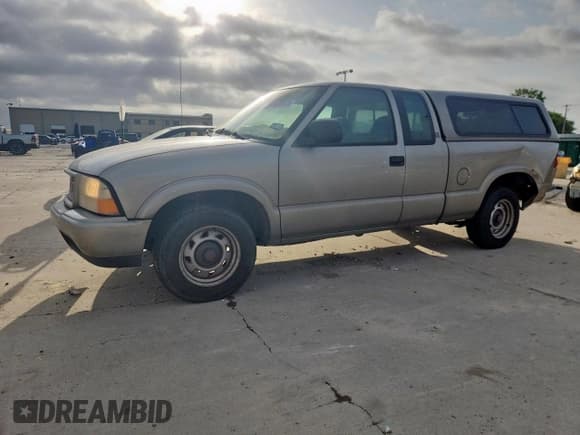 ✅ 2000 GMC Sonoma SLS • VIN: 1GTCS1944YK124016 • Lot: 61478525. Wystawiony na Copart z przebiegiem 477 254 mil. Bezpłatny archiwum sprzedaży aukcyjnych z USA i szczegółowy raport historii pojazdu na DreamBid. Zdjęcie 1.