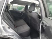 ✅ 2021 Toyota RAV4 XLE • VIN: 2T3P1RFV9MC238161 • Lot: 82137265. Listed on Copart with 46,278 mi. Free auction sales archive from the USA and detailed vehicle history report at DreamBid. Image 11.