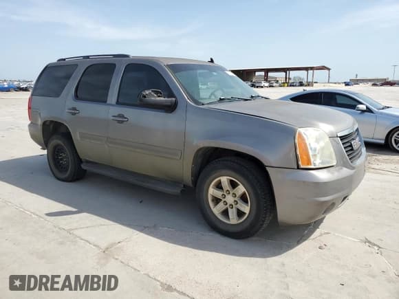✅ 2007 GMC Yukon SLE • VIN: 1GKFC13C77R379330 • Lot: 52972245. Listed on Copart with 209,030 mi. Free auction sales archive from the USA and detailed vehicle history report at DreamBid. Image 4.