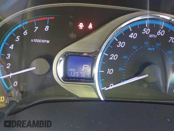 ✅ 2011 Toyota Sienna XLE • VIN: 5TDYK3DC5BS140466 • Лот: 43773455. Опубликован ранее на IAAI с пробегом 135 764 миль. Бесплатный доступ к архиву аукционных продаж из США и подробный отчёт об истории автомобиля на DreamBid. Изображение 7.