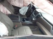 ✅ 2018 Chevrolet Tahoe LT • VIN: 1GNSCBKC1JR104682 • Lot: 42440769. Wystawiony na IAAI z przebiegiem 68 343 mil. Bezpłatny archiwum sprzedaży aukcyjnych z USA i szczegółowy raport historii pojazdu na DreamBid. Zdjęcie 5.