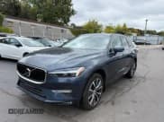 ✅ 2022 Volvo XC60 Momentum • VIN: YV4L12RK0N1920946 • Lot: 43911940. Listed on IAAI with 691 mi. Free auction sales archive from the USA and detailed vehicle history report at DreamBid. Image 2.