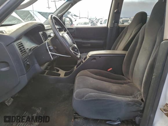 ✅ 2001 Dodge Dakota Sport • VIN: 1B7GG2AX81S191318 • Лот: 95538915. Опубликован ранее на Copart с пробегом 160 205 миль. Бесплатный доступ к архиву аукционных продаж из США и подробный отчёт об истории автомобиля на DreamBid. Изображение 7.