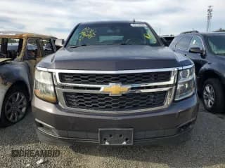 ✅ 2015 Chevrolet Suburban LS • VIN: 1GNSCHKC3FR159676 • Lot: 69759994. Wystawiony na Copart z przebiegiem 264 234 mil. Bezpłatny archiwum sprzedaży aukcyjnych z USA i szczegółowy raport historii pojazdu na DreamBid. Zdjęcie 5.