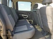 ✅ 2021 Nissan Titan S • VIN: 1N6AA1EC4MN529399 • Lot: 70278655. Wystawiony na Copart z przebiegiem 71 167 mil. Bezpłatny archiwum sprzedaży aukcyjnych z USA i szczegółowy raport historii pojazdu na DreamBid. Zdjęcie 10.