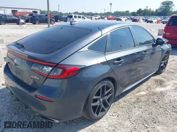 ✅ 2022 Honda Civic Sport Touring • VIN: 19XFL1H80NE006493 • Lot: 42944963. Wystawiony na IAAI z przebiegiem 75 726 mil. Bezpłatny archiwum sprzedaży aukcyjnych z USA i szczegółowy raport historii pojazdu na DreamBid. Zdjęcie 4.