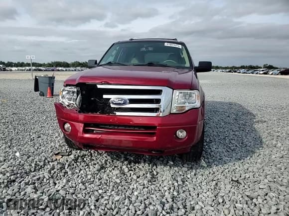 ✅ 2014 Ford Expedition XLT • VIN: 1FMJU1J56EEF01635 • Lot: 91891675. Wystawiony na Copart z przebiegiem 115 137 mil. Bezpłatny archiwum sprzedaży aukcyjnych z USA i szczegółowy raport historii pojazdu na DreamBid. Zdjęcie 14.