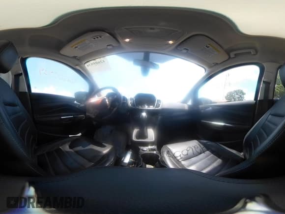 ✅ 2018 Ford C-Max Titanium • VIN: 1FADP5DU4JL104522 • Lot: 42605939. Wystawiony na IAAI z przebiegiem 123 384 mil. Bezpłatny archiwum sprzedaży aukcyjnych z USA i szczegółowy raport historii pojazdu na DreamBid. Zdjęcie 19.