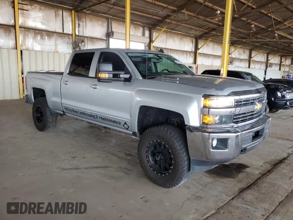 ✅ 2016 Chevrolet Silverado 2500HD LT • VIN: 1GC1KVE88GF242407 • Лот: 69805295. Опубликован ранее на Copart с пробегом 188 958 миль. Бесплатный доступ к архиву аукционных продаж из США и подробный отчёт об истории автомобиля на DreamBid. Изображение 4.