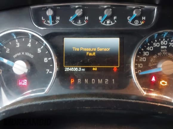 ✅ 2013 Ford F-150 XL • VIN: 1FTFW1EF1DFC12744 • Lot: 43865196. Wystawiony na IAAI z przebiegiem 264 636 mil. Bezpłatny archiwum sprzedaży aukcyjnych z USA i szczegółowy raport historii pojazdu na DreamBid. Zdjęcie 7.