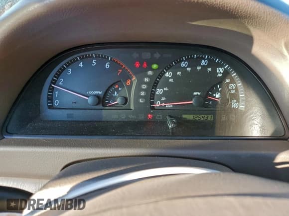 ✅ 2004 Toyota Camry LE • VIN: 4T1BE32KX4U373843 • Lot: 94036595. Wystawiony na Copart z przebiegiem 125 431 mil. Bezpłatny archiwum sprzedaży aukcyjnych z USA i szczegółowy raport historii pojazdu na DreamBid. Zdjęcie 9.