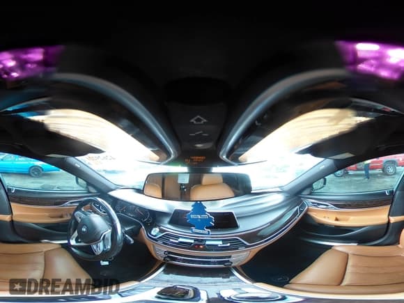 ✅ 2017 BMW 7 Series 740i • VIN: WBA7E2C38HG741062 • Лот: 42629220. Опубликован ранее на IAAI с пробегом 101 784 миль. Бесплатный доступ к архиву аукционных продаж из США и подробный отчёт об истории автомобиля на DreamBid. Изображение 18.