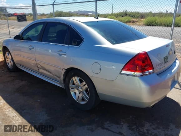 ✅ 2014 Chevrolet Impala LT • VIN: 2G1WB5E35E1114228 • Lot: 43336030. Listed on IAAI with 123,218 mi. Free auction sales archive from the USA and detailed vehicle history report at DreamBid. Image 3.