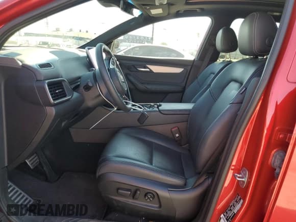 ✅ 2023 VinFast VF 8 Plus • VIN: RLLV1AFA6PH000482 • Lot: 67480545. Wystawiony na Copart z przebiegiem 7 086 mil. Bezpłatny archiwum sprzedaży aukcyjnych z USA i szczegółowy raport historii pojazdu na DreamBid. Zdjęcie 7.