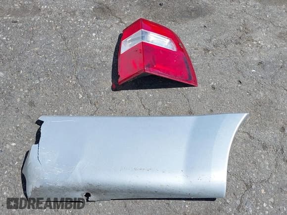 ✅ 2017 Ford Expedition Max XLT • VIN: 1FMJK1JT9HEA62410 • Lot: 42025193. Wystawiony na IAAI z przebiegiem 138 734 mil. Bezpłatny archiwum sprzedaży aukcyjnych z USA i szczegółowy raport historii pojazdu na DreamBid. Zdjęcie 12.