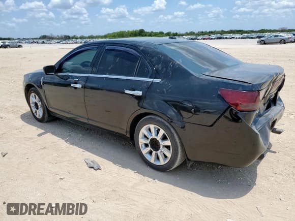 ✅ 2010 Lincoln MKZ • VIN: 3LNHL2JC7AR631842 • Lot: 68180585. Listed on Copart with 150,478 mi. Free auction sales archive from the USA and detailed vehicle history report at DreamBid. Image 2.