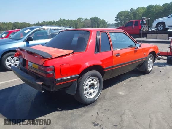 ✅ 1985 Ford Mustang • VIN: 1FABP26A2FF154883 • Lot: 43152839. Listed on IAAI with Not provided. Free auction sales archive from the USA and detailed vehicle history report at DreamBid. Image 4.