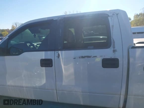 ✅ 2011 Ford F-150 XL • VIN: 1FTFW1EF3BFB48784 • Lot: 43536258. Listed on IAAI with 340,026 mi. Free auction sales archive from the USA and detailed vehicle history report at DreamBid. Image 14.