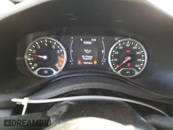 ✅ 2017 Jeep Renegade Sport • VIN: ZACCJBAH3HPG15030 • Lot: 82324484. Listed on Copart with 122,742 mi. Free auction sales archive from the USA and detailed vehicle history report at DreamBid. Image 9.