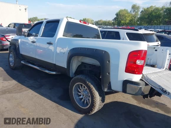 ✅ 2014 Chevrolet Silverado 2500HD Work Truck • VIN: 1GC1KVCG6EF144919 • Lot: 42968279. Listed on IAAI with 145,810 mi. Free auction sales archive from the USA and detailed vehicle history report at DreamBid. Image 3.