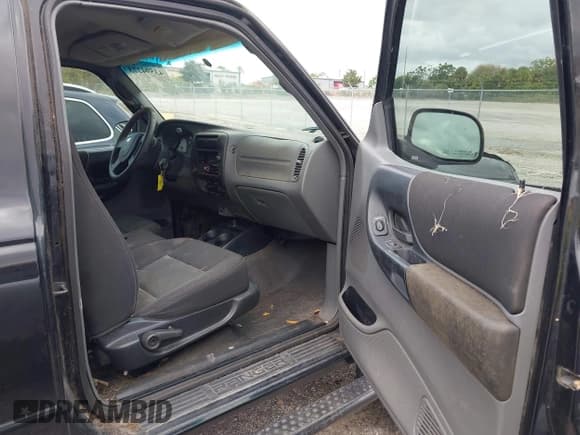 ✅ 2004 Ford Ranger Edge • VIN: 1FTYR14E64PA09982 • Лот: 43594273. Опубликован ранее на IAAI с пробегом 199 387 миль. Бесплатный доступ к архиву аукционных продаж из США и подробный отчёт об истории автомобиля на DreamBid. Изображение 5.