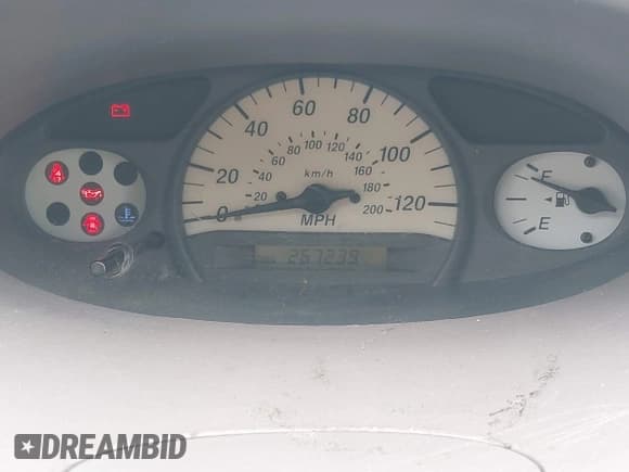✅ 2001 Toyota ECHO • VIN: JTDBT123810134933 • Lot: 43709119. Listed on IAAI with 267,239 mi. Free auction sales archive from the USA and detailed vehicle history report at DreamBid. Image 7.