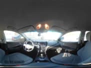 ✅ 2017 Hyundai Santa Fe 2.4L • VIN: 5XYZTDLB2HG463752 • Lot: 43645107. Listed on IAAI with 84,192 mi. Free auction sales archive from the USA and detailed vehicle history report at DreamBid. Image 18.