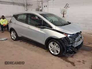 2023 Chevrolet Bolt EV 1LT с VIN 1G1FW6S0XP4145759, выставлен на аукционе IAAI как лот 42783104 с пробегом 31 829 миль миль и . История ставок и продаж доступна на DreamBid. Изображение 1.