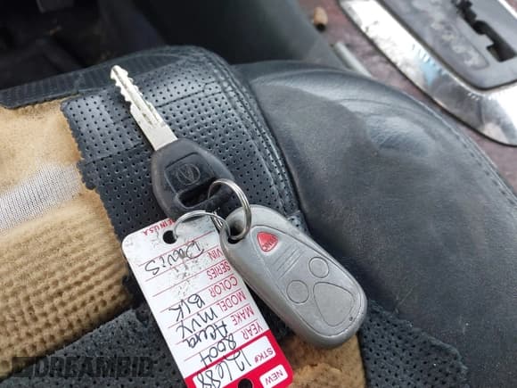 ✅ 2004 Acura MDX Touring • VIN: 2HNYD18634H556160 • Lot: 41396287. Listed on IAAI with 243,292 mi. Free auction sales archive from the USA and detailed vehicle history report at DreamBid. Image 11.