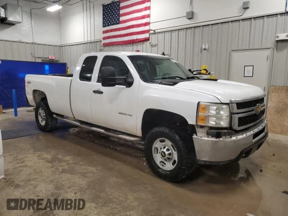 ✅ 2012 Chevrolet Silverado 2500HD Work Truck • VIN: 1GC2KVCG3CZ204039 • Lot: 85557425. Wystawiony na Copart z przebiegiem 225 059 mil. Bezpłatny archiwum sprzedaży aukcyjnych z USA i szczegółowy raport historii pojazdu na DreamBid. Zdjęcie 4.