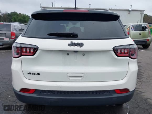 ✅ 2021 Jeep Compass Latitude • VIN: 3C4NJDBB1MT536215 • Lot: 42655056. Listed on IAAI with 46,985 mi. Free auction sales archive from the USA and detailed vehicle history report at DreamBid. Image 16.