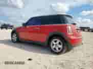 2009 MINI Hardtop z VIN WMWMF33539TW70482, wystawiony jako Copart lot #86130595 z przebiegiem 120 031 mil mil oraz Szkoda całkowita • Salvage title. Historia ofert i sprzedaży dostępna na DreamBid. Obrazek 2.