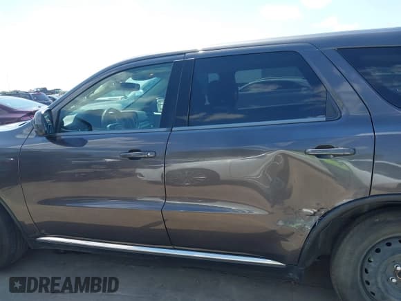 ✅ 2021 Dodge Durango SXT • VIN: 1C4RDHAG8MC693829 • Lot: 42983962. Wystawiony na IAAI z przebiegiem 104 881 mil. Bezpłatny archiwum sprzedaży aukcyjnych z USA i szczegółowy raport historii pojazdu na DreamBid. Zdjęcie 15.