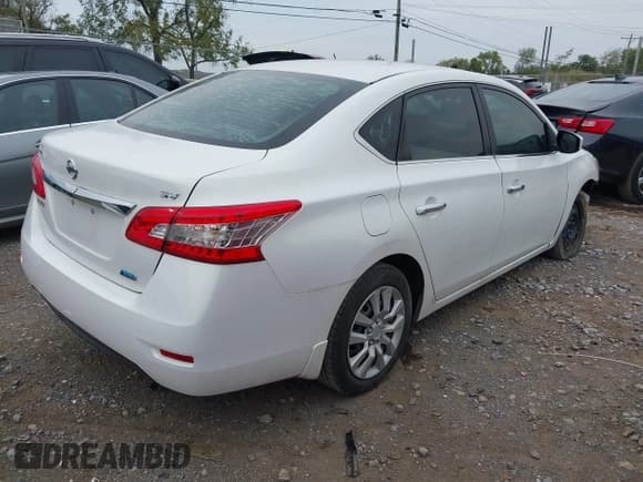 ✅ 2014 Nissan Sentra SV • VIN: 3N1AB7AP1EL677686 • Лот: 43244607. Опубликован ранее на IAAI с пробегом 158 119 миль. Бесплатный доступ к архиву аукционных продаж из США и подробный отчёт об истории автомобиля на DreamBid. Изображение 4.