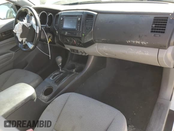 ✅ 2015 Toyota Tacoma • VIN: 5TFTX4CN2FX048588 • Lot: 85486524. Listed on Copart with 245,955 mi. Free auction sales archive from the USA and detailed vehicle history report at DreamBid. Image 8.