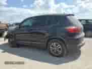 2013 Volkswagen Tiguan SE с VIN WVGAV7AXXDW519677, выставлен на аукционе Copart как лот 72686304 с пробегом Не указан миль и Списание • Salvage title. История ставок и продаж доступна на DreamBid. Изображение 2.