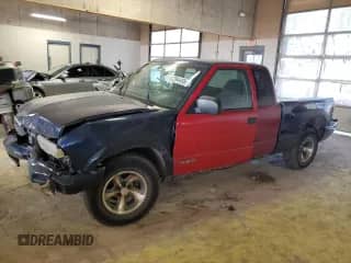 2001 Chevrolet S-10 с VIN 1GCCS195518142486, выставлен на аукционе Copart как лот 47728585 с пробегом Не указан миль и На запчасти • Non repairable. История ставок и продаж доступна на DreamBid. Изображение 1.