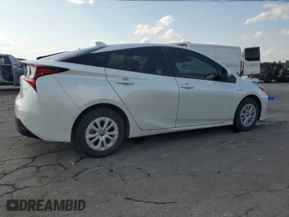 2021 Toyota Prius L Eco with VIN JTDKAMFU9M3139796, listed as a Copart auction lot 71665595 with 89,976 mi miles and Salvage title. Bid and sale history available at DreamBid. Image 3.