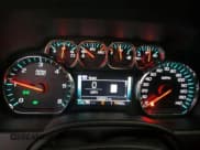 ✅ 2017 Chevrolet Suburban Premier • VIN: 1GNSKJKC9HR179251 • Lot: 80099644. Wystawiony na Copart z przebiegiem 102 001 mil. Bezpłatny archiwum sprzedaży aukcyjnych z USA i szczegółowy raport historii pojazdu na DreamBid. Zdjęcie 9.