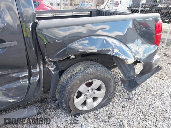 ✅ 2012 Nissan Frontier SV • VIN: 1N6AD0EV3CC473257 • Лот: 43796516. Опубликован ранее на IAAI с пробегом 235 360 миль. Бесплатный доступ к архиву аукционных продаж из США и подробный отчёт об истории автомобиля на DreamBid. Изображение 17.