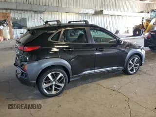 ✅ 2018 Hyundai Kona Limited • VIN: KM8K3CA57JU126003 • Лот: 70720903. Опубликован ранее на Copart с пробегом 92 104 миль. Бесплатный доступ к архиву аукционных продаж из США и подробный отчёт об истории автомобиля на DreamBid. Изображение 3.
