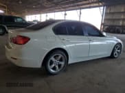 ✅ 2015 BMW 3 Series 320i • VIN: WBA3B1C55FK140933 • Лот: 82203245. Опубликован ранее на Copart с пробегом 114 604 миль. Бесплатный доступ к архиву аукционных продаж из США и подробный отчёт об истории автомобиля на DreamBid. Изображение 3.