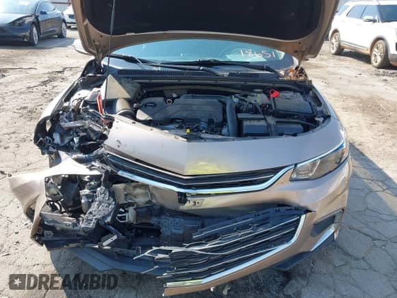 2018 Chevrolet Malibu LT z VIN 1G1ZD5ST0JF186517, wystawiony jako IAAI lot #43246637 z przebiegiem 75 000 mil mil oraz . Historia ofert i sprzedaży dostępna na DreamBid. Obrazek 10.