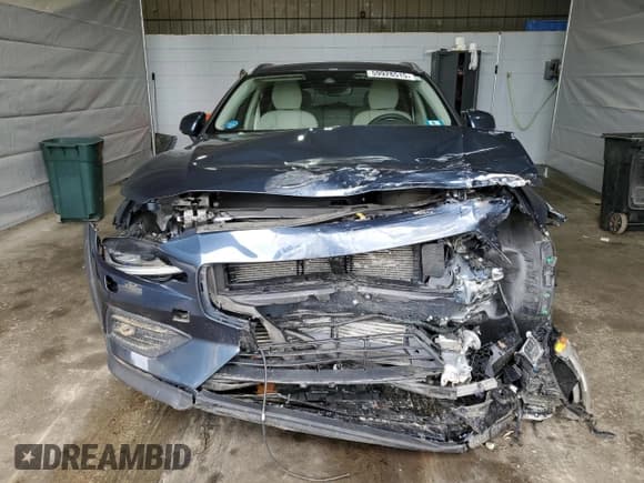 ✅ 2022 Volvo V60 • VIN: YV4102WK1N2092446 • Lot: 59928515. Wystawiony na Copart z przebiegiem 24 451 mil. Bezpłatny archiwum sprzedaży aukcyjnych z USA i szczegółowy raport historii pojazdu na DreamBid. Zdjęcie 5.